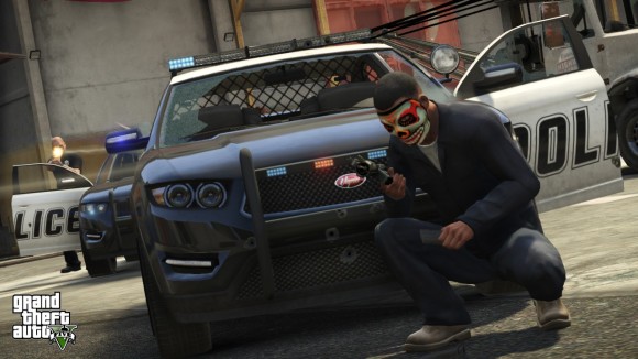 Franklin se esconde atrás de carro a polícia no GTA V